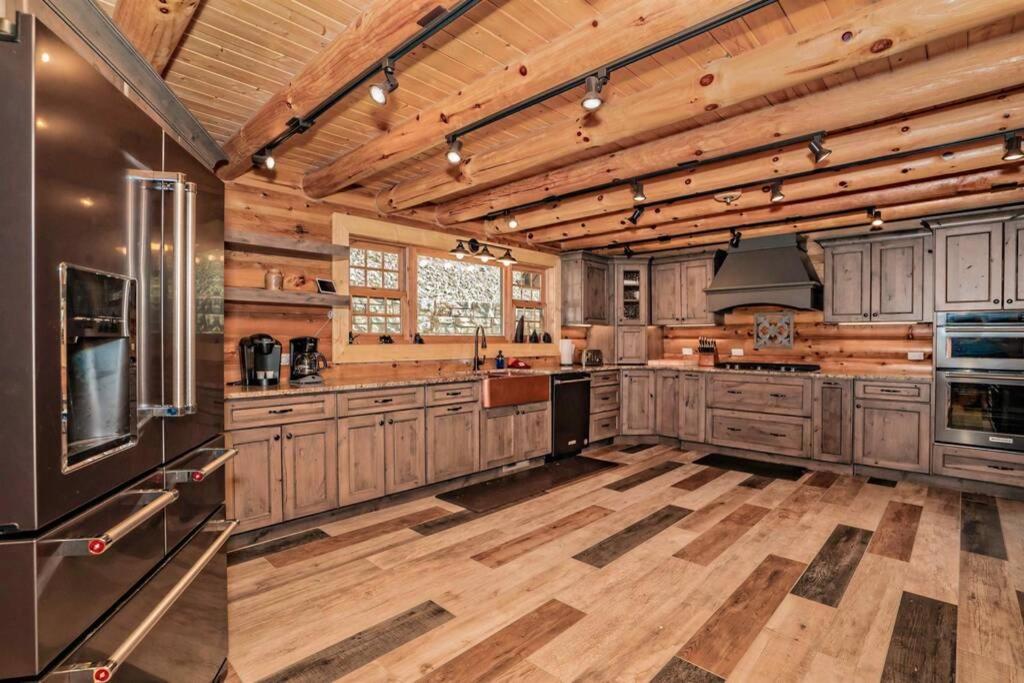 Roaring Fork Lodge Gatlinburg Εξωτερικό φωτογραφία
