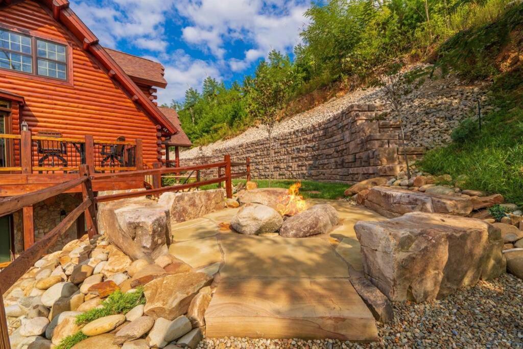 Roaring Fork Lodge Gatlinburg Εξωτερικό φωτογραφία
