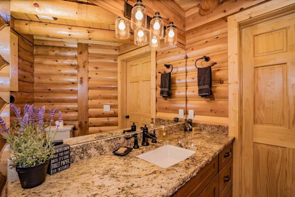 Roaring Fork Lodge Gatlinburg Εξωτερικό φωτογραφία
