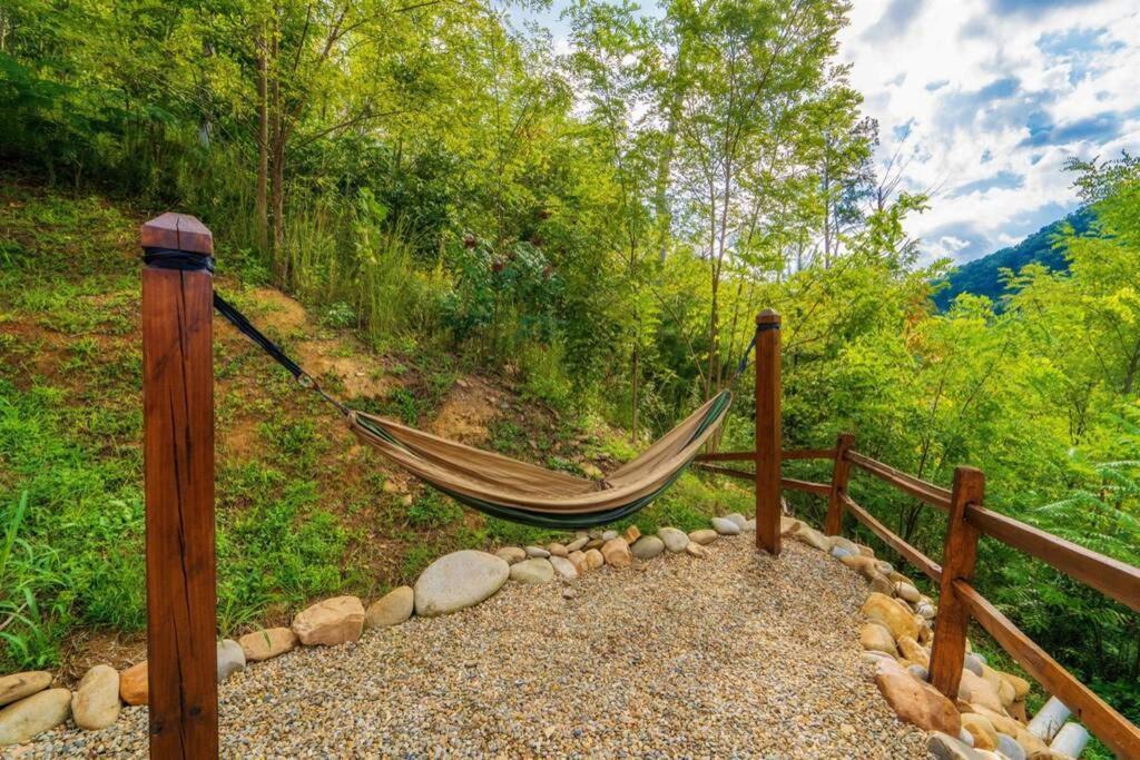 Roaring Fork Lodge Gatlinburg Εξωτερικό φωτογραφία